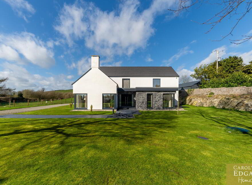 34 Wallace Hill Road, Killyleagh, Downpatrick, BT30 9SD