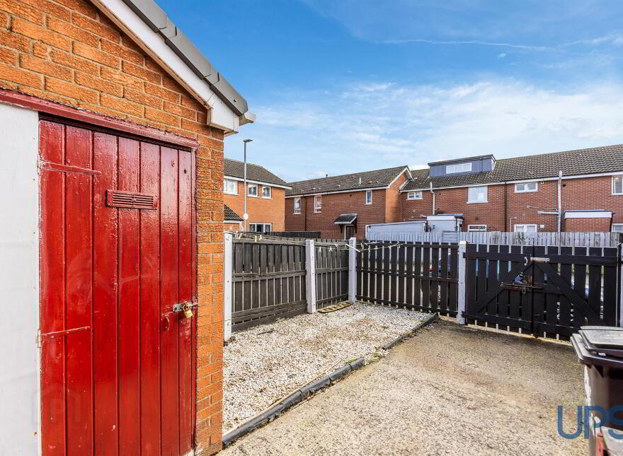 9 Ladymar Court, Off Grosvenor Road, Belfast, BT12 4NR
