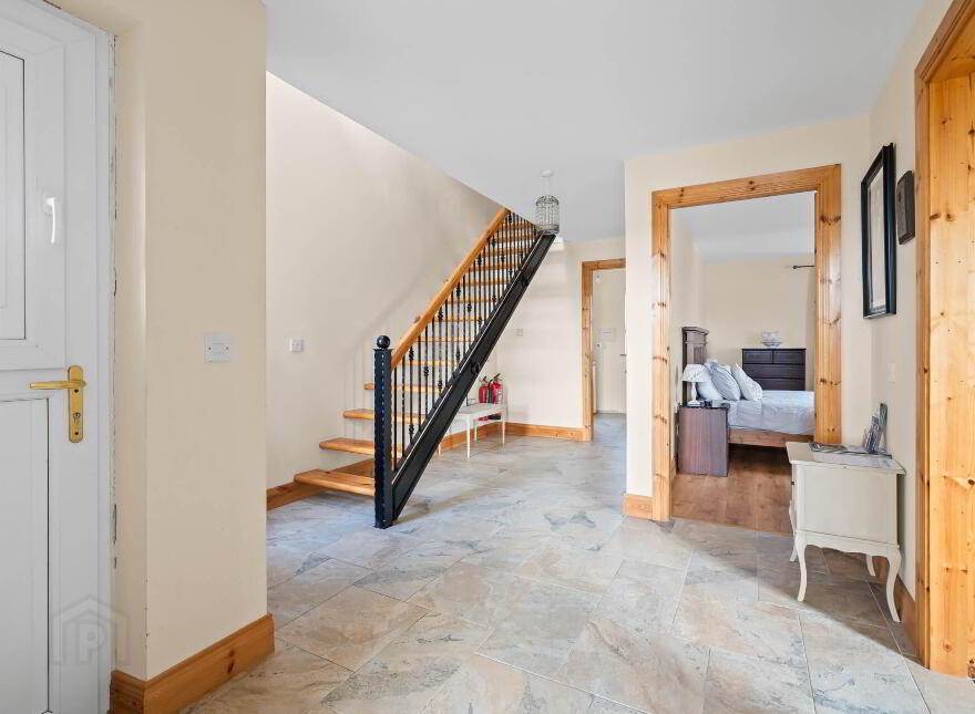 Mulroy Cottage, Ballymagowan Lower, Kerrykeel, F92X798