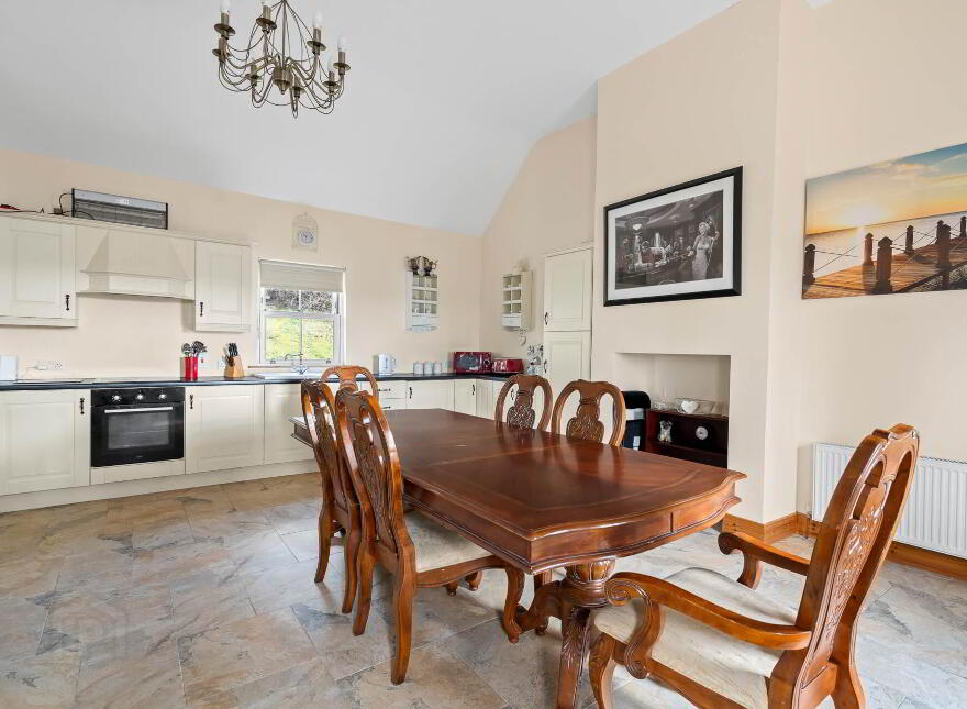 Mulroy Cottage, Ballymagowan Lower, Kerrykeel, F92X798