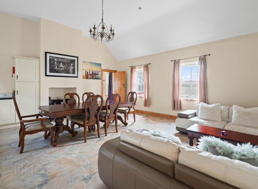 Mulroy Cottage, Ballymagowan Lower, Kerrykeel, F92X798