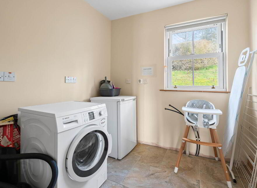 Mulroy Cottage, Ballymagowan Lower, Kerrykeel, F92X798