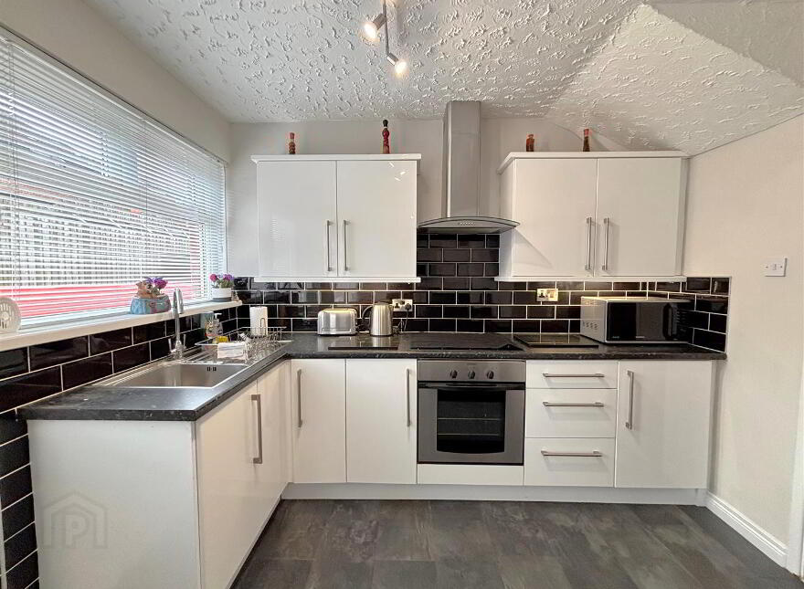 5 Wolfhill Drive, Belfast, BT14 8NS