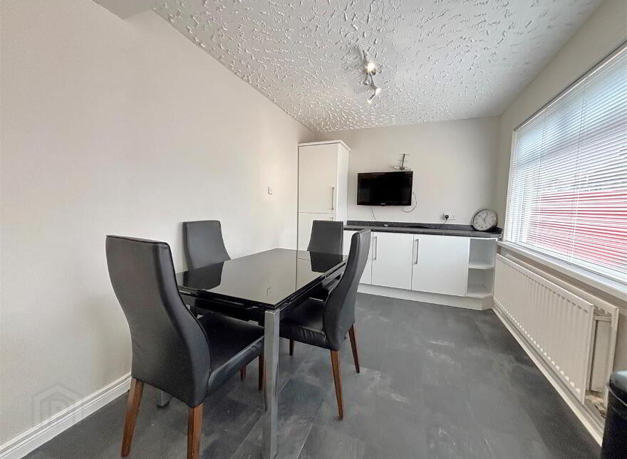 5 Wolfhill Drive, Belfast, BT14 8NS