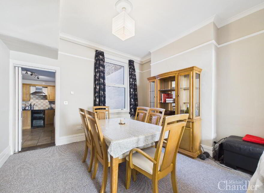 38 College Park Avenue, Belfast, BT7 1LR