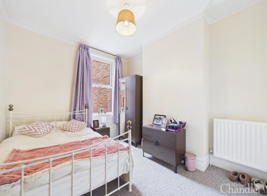 38 College Park Avenue, Belfast, BT7 1LR