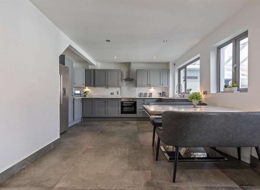 34 Stanfield Place, Belfast, BT7 2DT