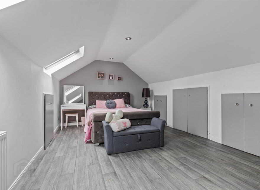 34 Stanfield Place, Belfast, BT7 2DT