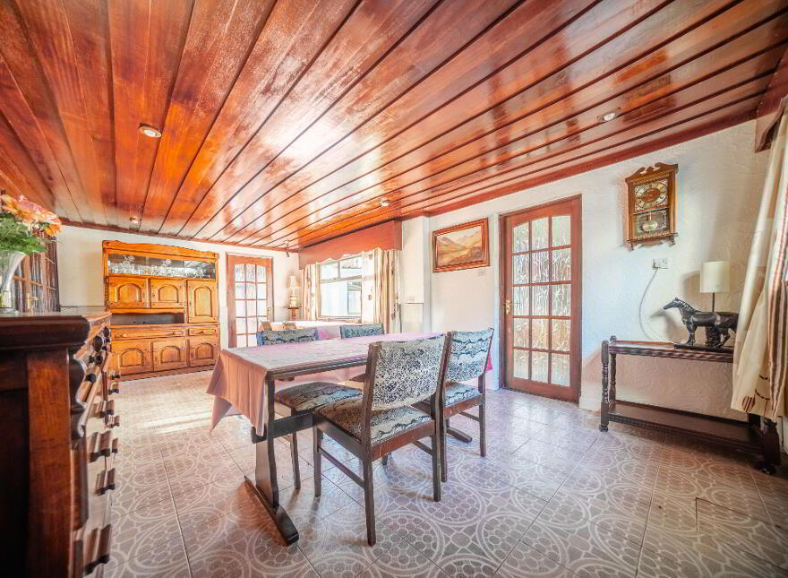 Ballina Road, Foxford, F26CH79