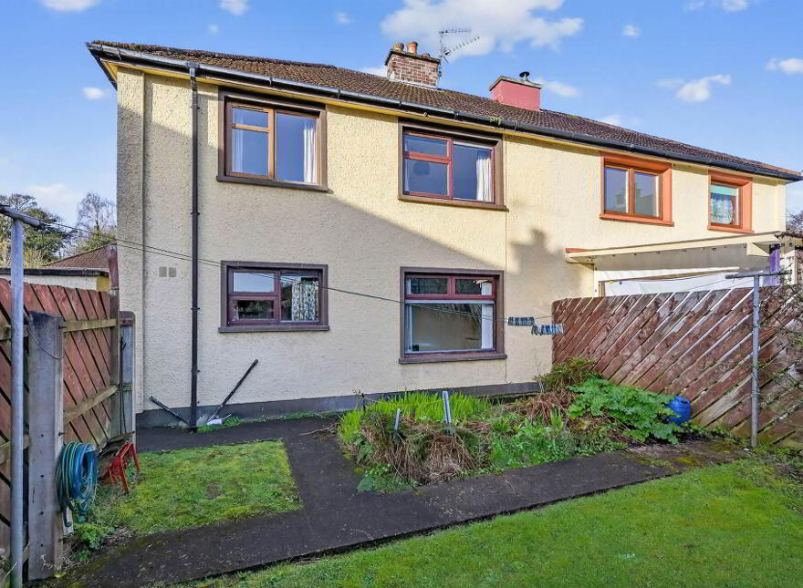 12 Carnanmore Park, Suffolk, Belfast, BT11 9LX