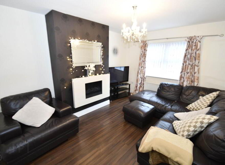 10 Mount Eagles Link, Dunmurry, Belfast, BT17 0FY