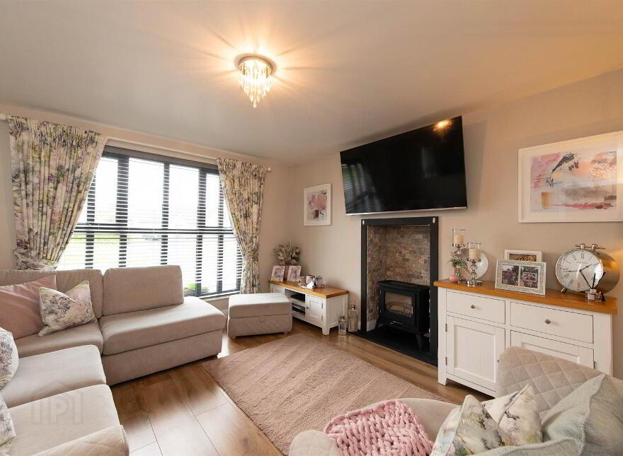 16 Park Lane, Downpatrick, BT30 6GH