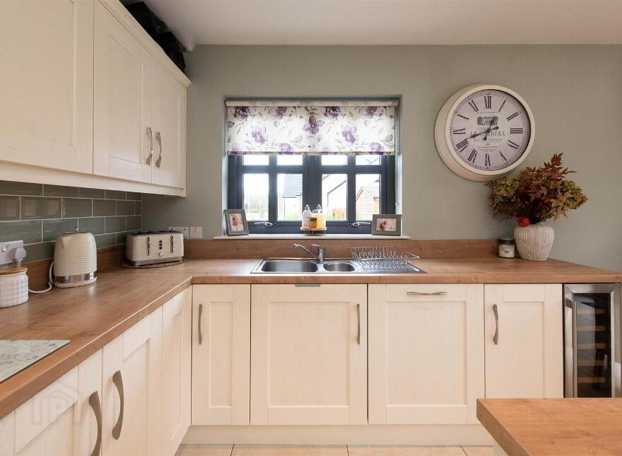 16 Park Lane, Downpatrick, BT30 6GH