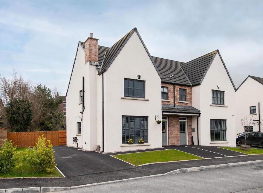 16 Park Lane, Downpatrick, BT30 6GH