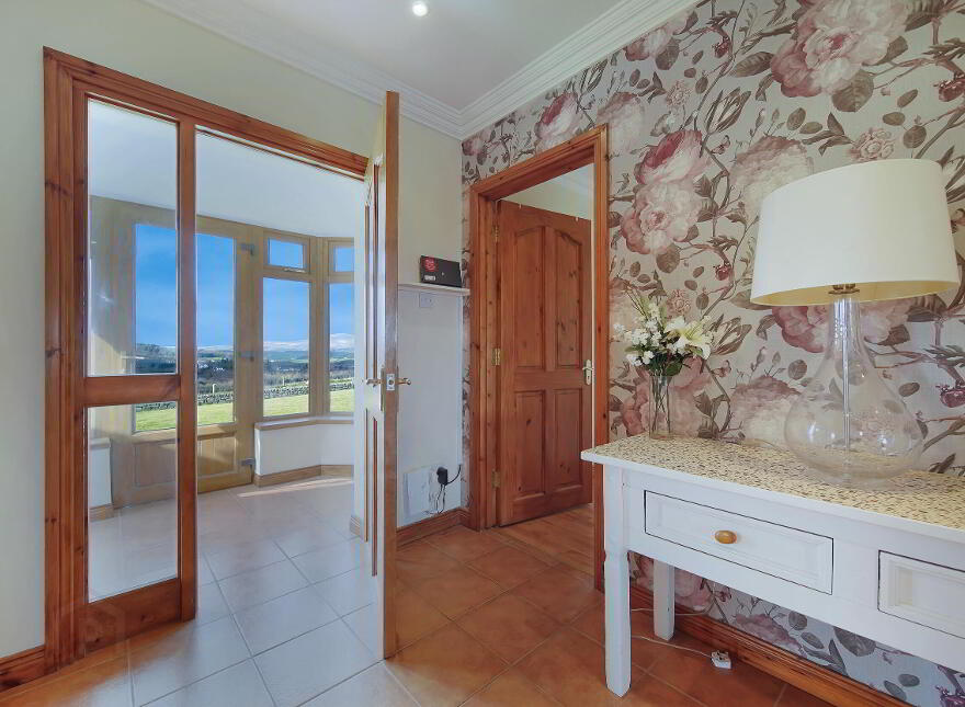 Fawninoughan, Milford, F92X211