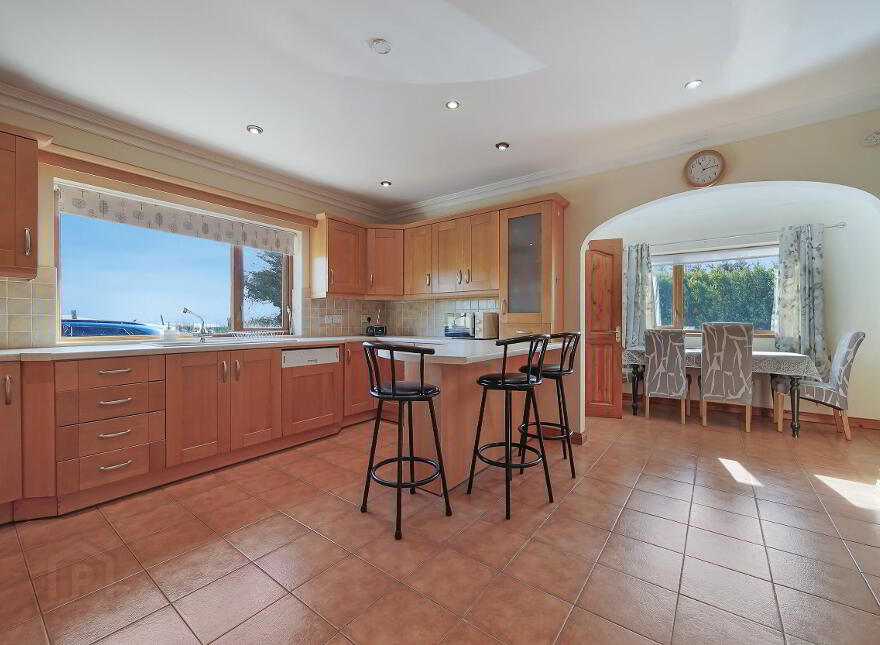 Fawninoughan, Milford, F92X211