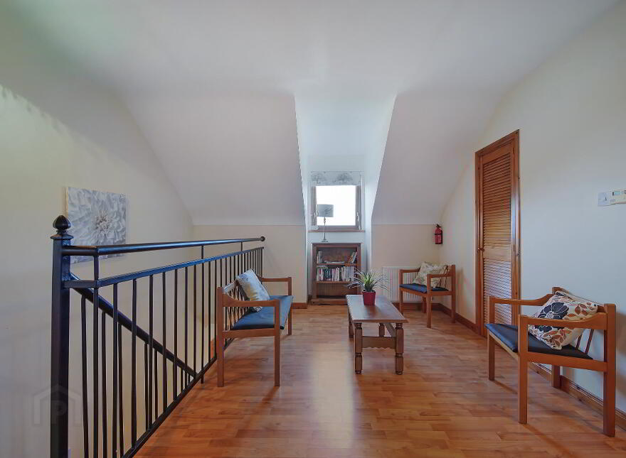 Fawninoughan, Milford, F92X211