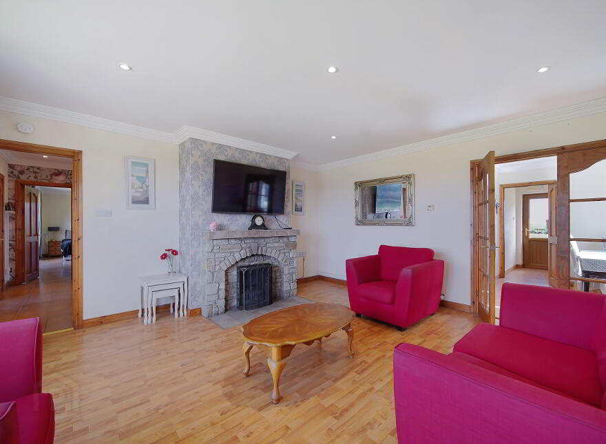 Fawninoughan, Milford, F92X211