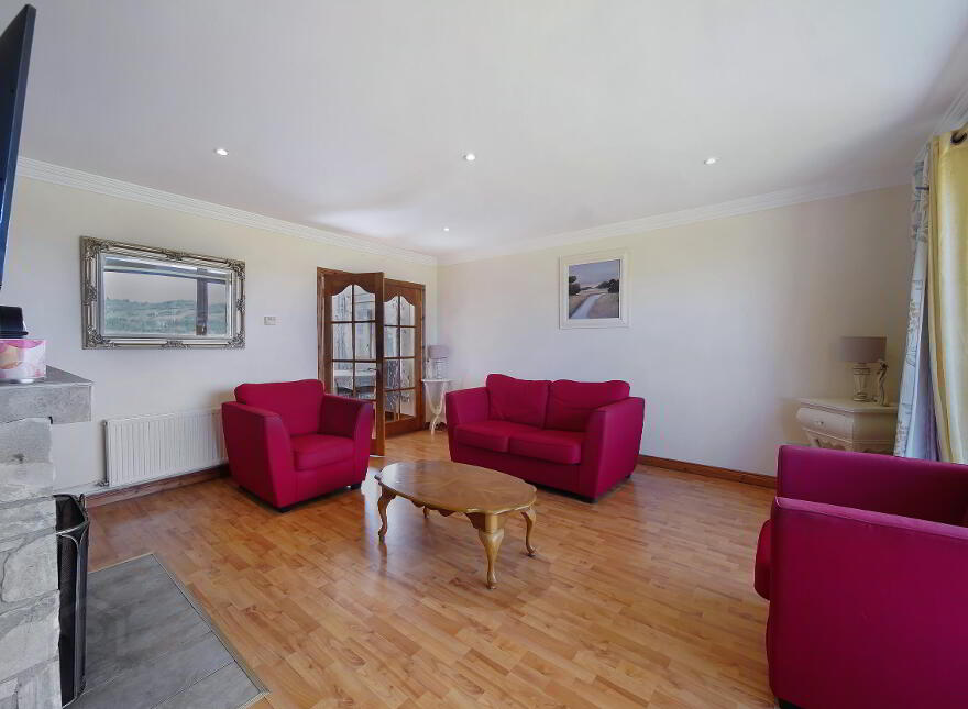 Fawninoughan, Milford, F92X211
