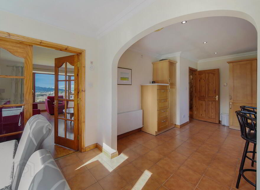 Fawninoughan, Milford, F92X211