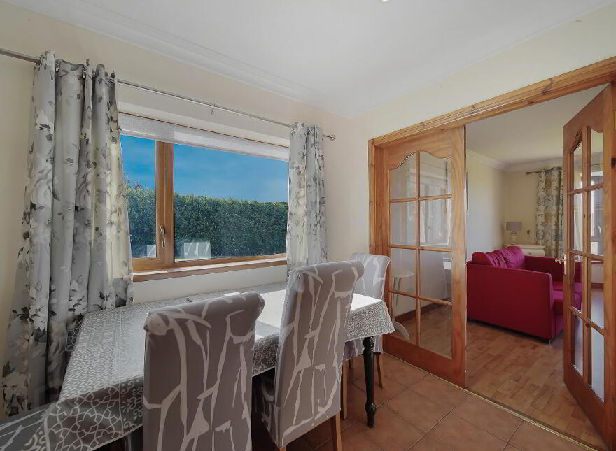 Fawninoughan, Milford, F92X211