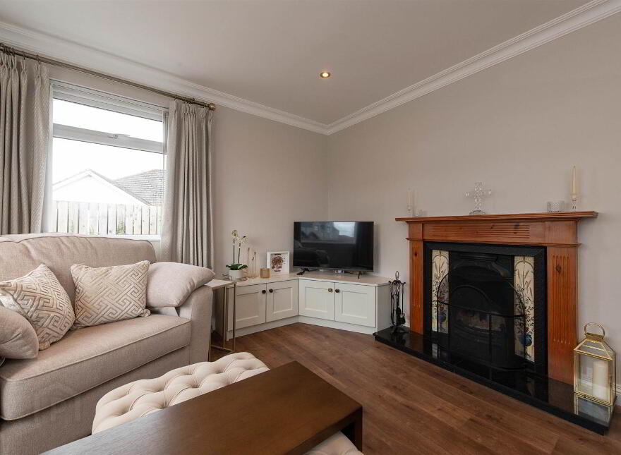 72 Annacloy Road, Downpatrick, BT30 9AQ