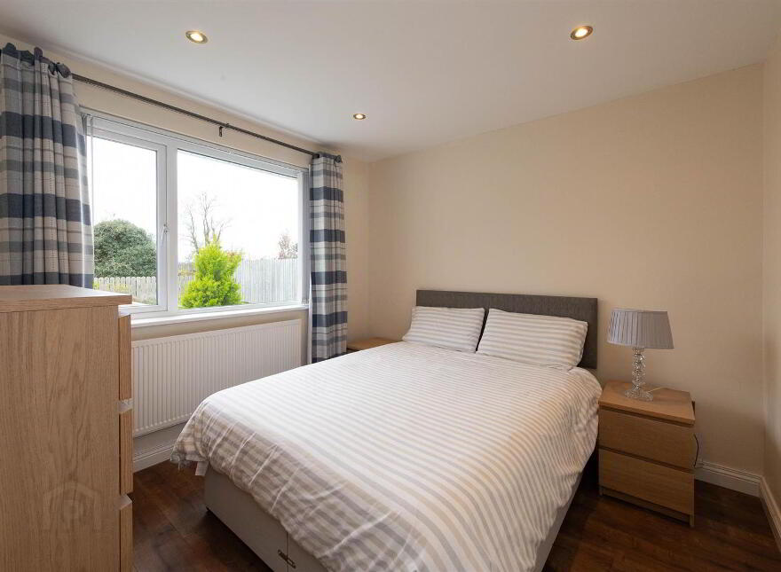 72 Annacloy Road, Downpatrick, BT30 9AQ