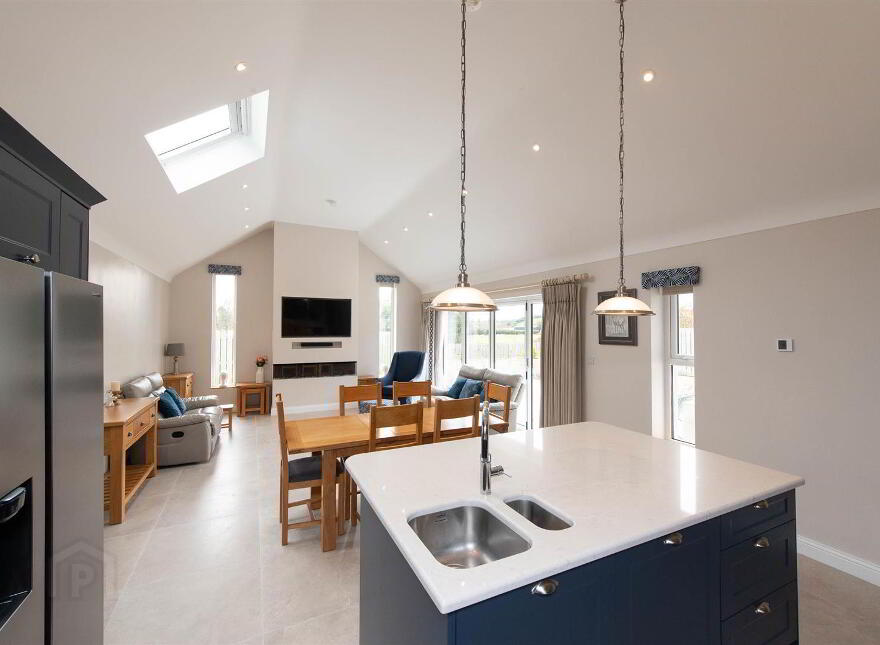 72 Annacloy Road, Downpatrick, BT30 9AQ