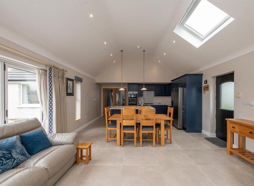 72 Annacloy Road, Downpatrick, BT30 9AQ