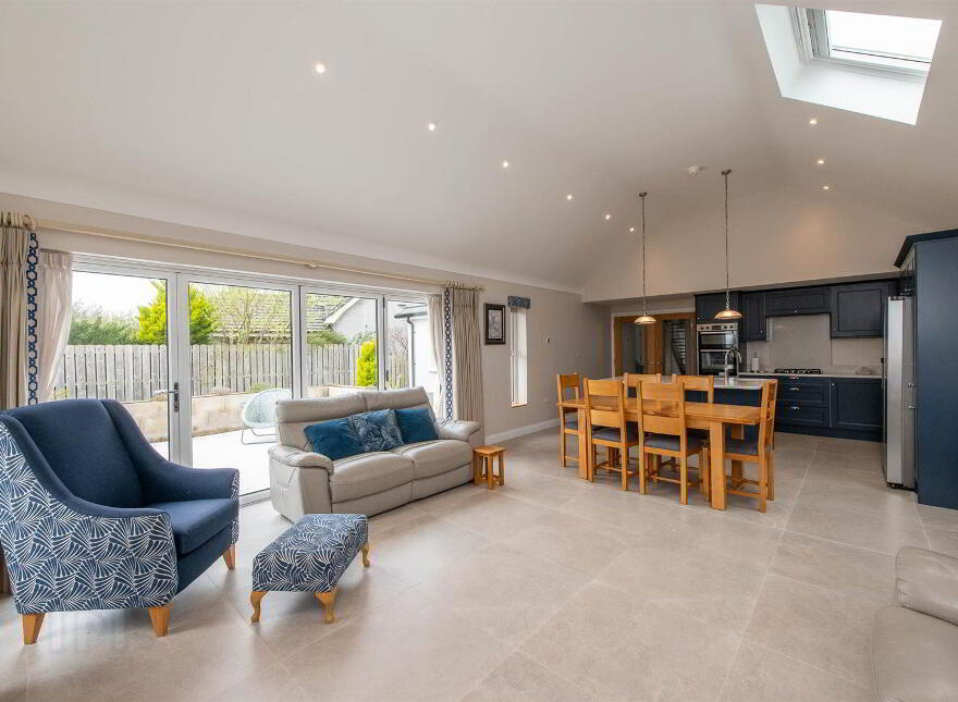 72 Annacloy Road, Downpatrick, BT30 9AQ