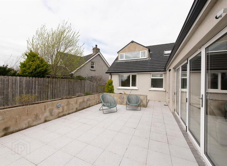72 Annacloy Road, Downpatrick, BT30 9AQ