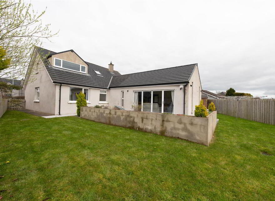 72 Annacloy Road, Downpatrick, BT30 9AQ