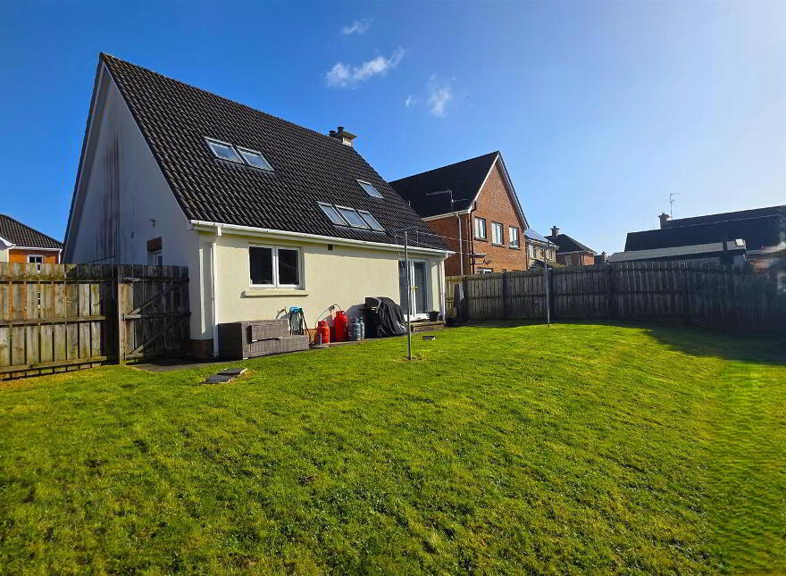2 Carnbeg Meadows, Antrim, BT41 4RG