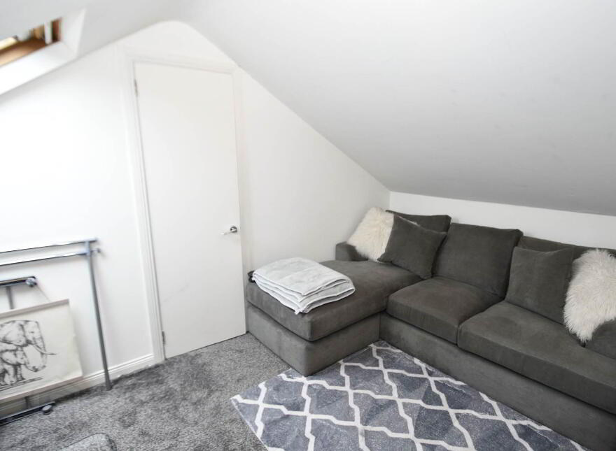 23 Airfield Heights, Andersonstown, Belfast, BT11 8QU