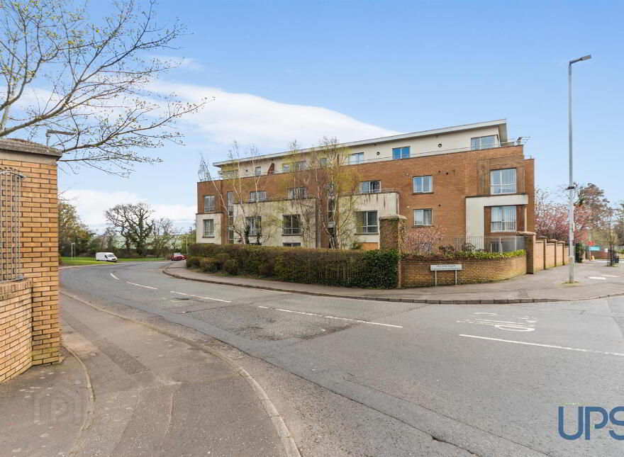 Apartment 5 1c Mayfield Square, Blacks Road, Belfast, BT10 0QT