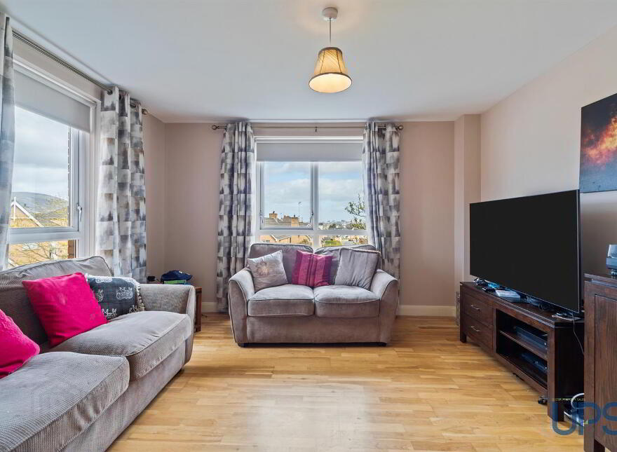 Apartment 5 1c Mayfield Square, Blacks Road, Belfast, BT10 0QT