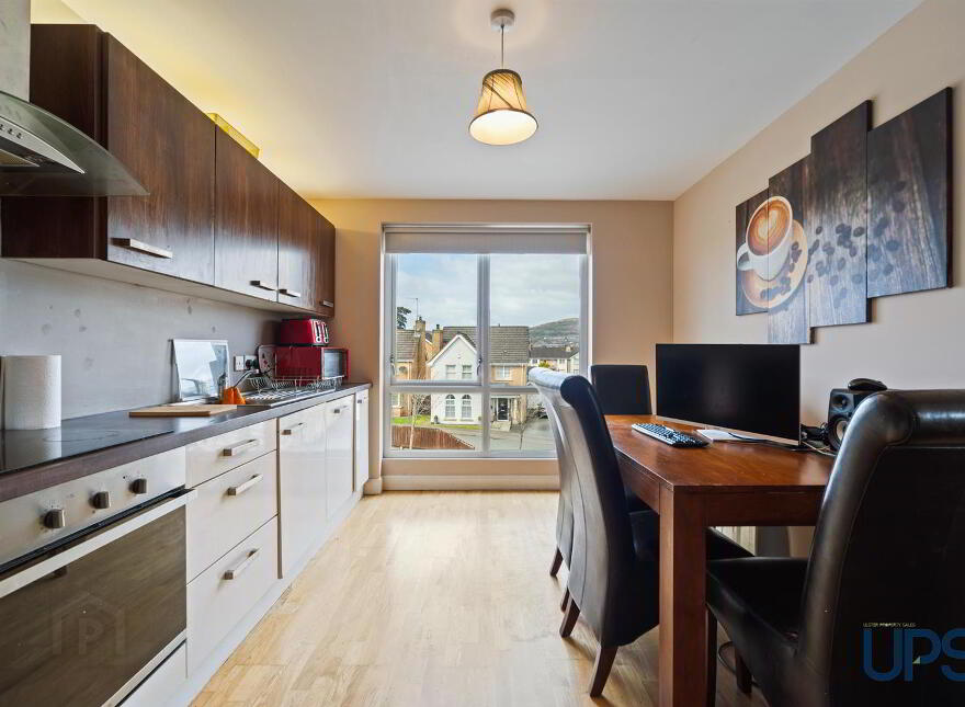 Apartment 5 1c Mayfield Square, Blacks Road, Belfast, BT10 0QT