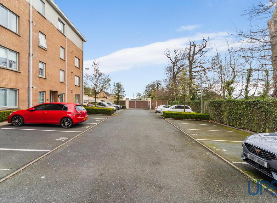 Apartment 5 1c Mayfield Square, Blacks Road, Belfast, BT10 0QT