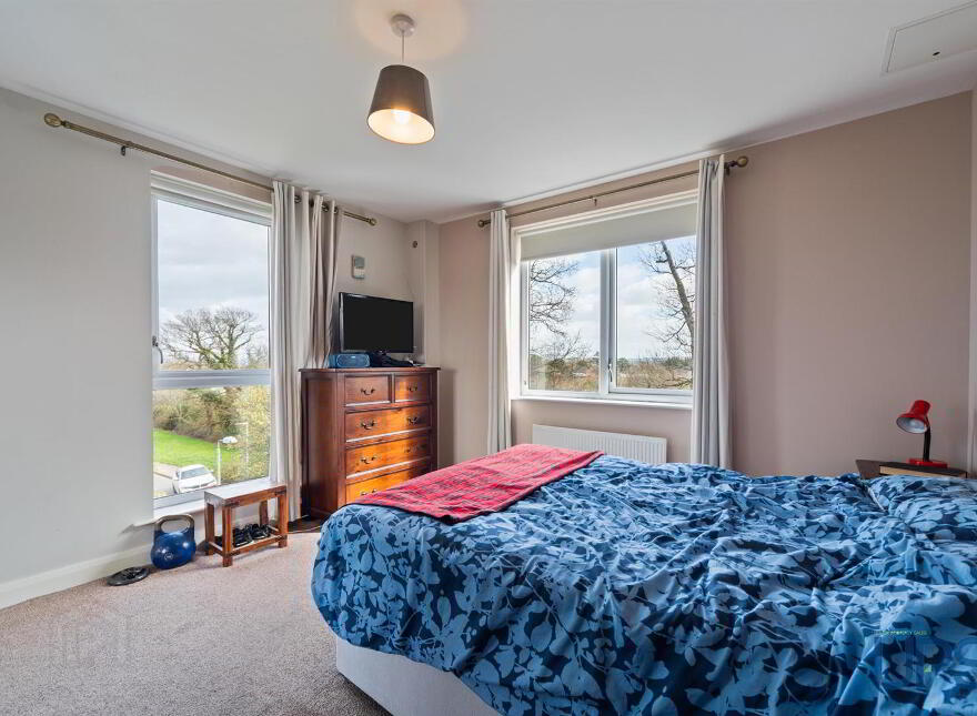Apartment 5 1c Mayfield Square, Blacks Road, Belfast, BT10 0QT