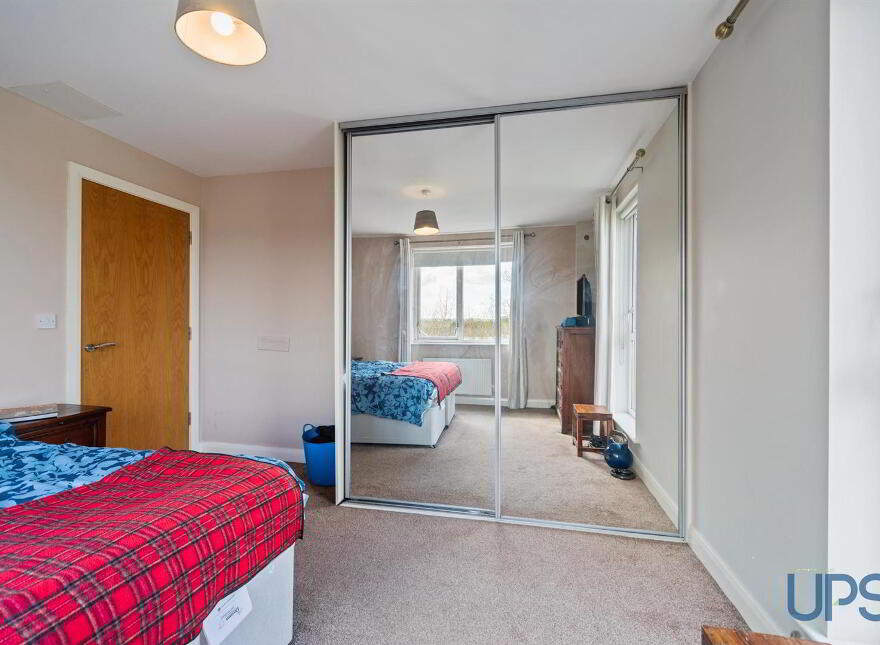 Apartment 5 1c Mayfield Square, Blacks Road, Belfast, BT10 0QT