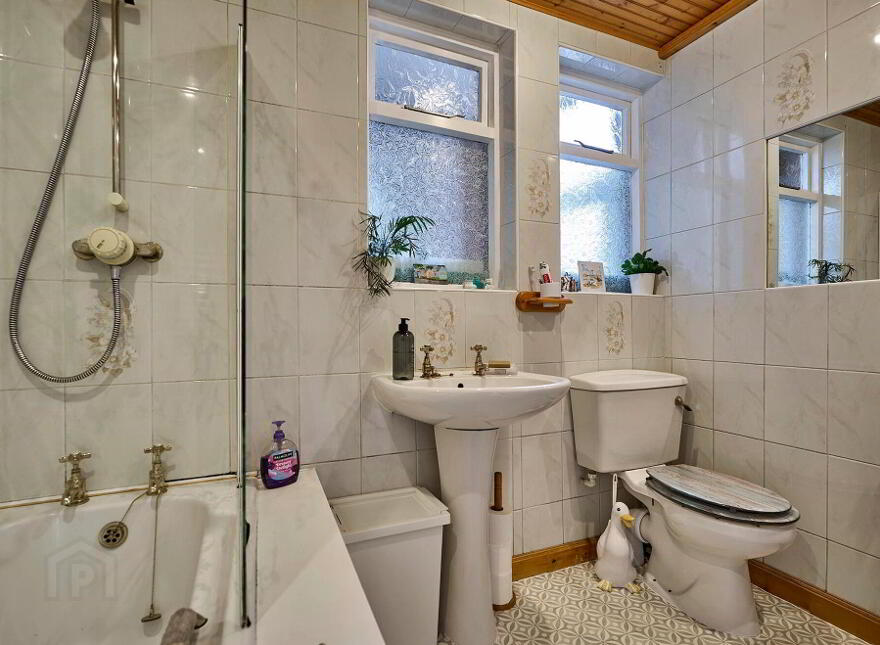 6 Pinehill Gardens, Bangor, BT19 6SE