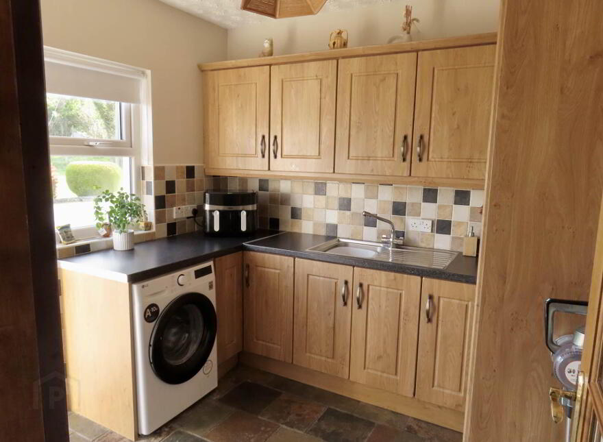 28 Tullyard Road, Cookstown, BT80 9BB