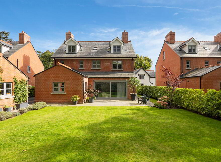 3 Martello Gate, Holywood, BT18 9GE