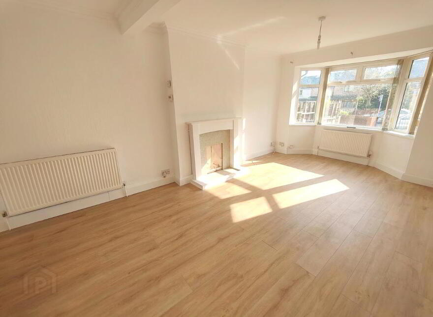 44 Stratford Gardens, Belfast, BT14 7NS