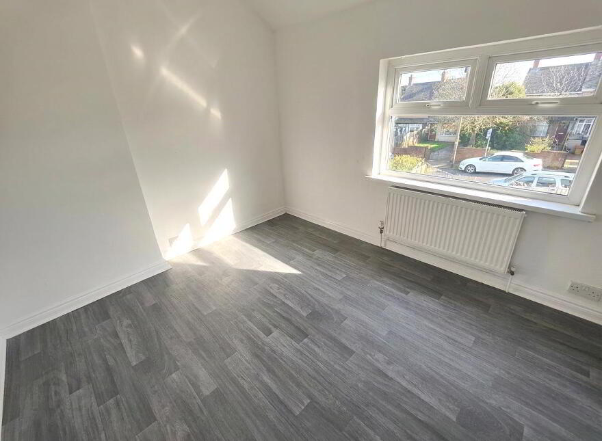 44 Stratford Gardens, Belfast, BT14 7NS