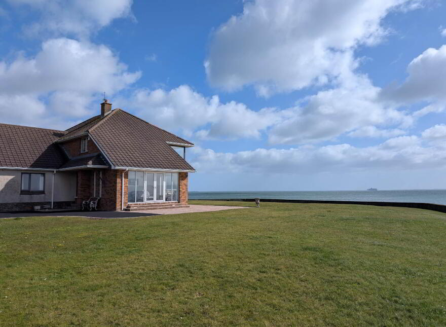 6 Island Park, Carrickfergus, BT38 8TW