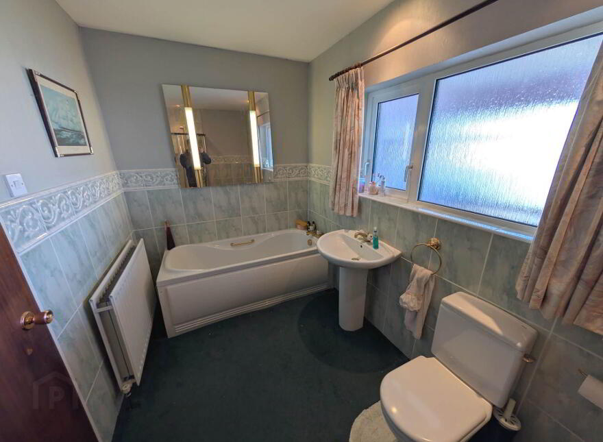 6 Island Park, Carrickfergus, BT38 8TW
