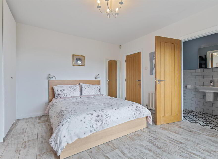 Cairnview, 120 Ballybarnes Road, Craigantlet, Newtownards, BT23 4TD