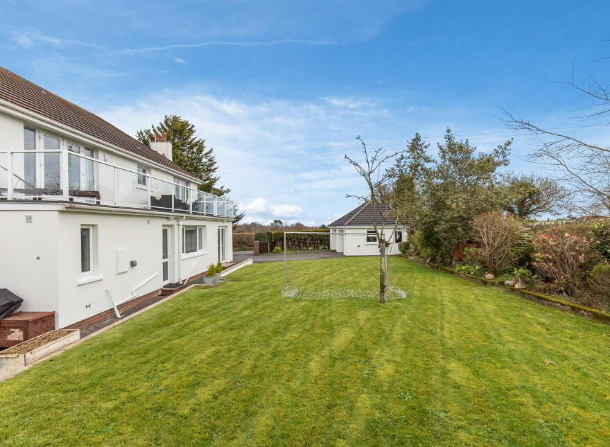 Cairnview, 120 Ballybarnes Road, Craigantlet, Newtownards, BT23 4TD