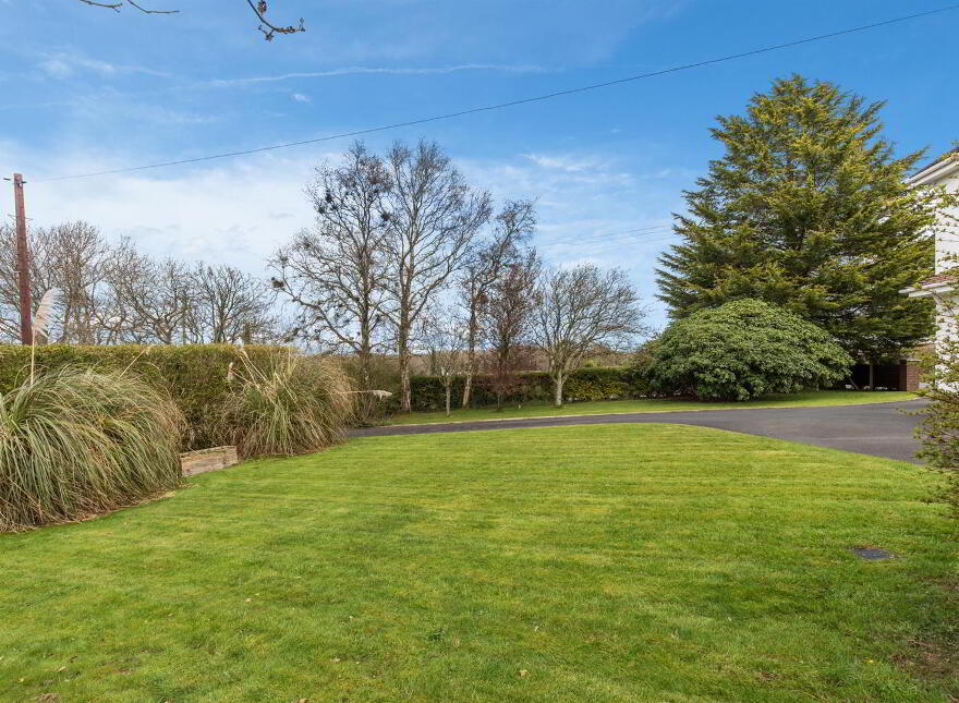 Cairnview, 120 Ballybarnes Road, Craigantlet, Newtownards, BT23 4TD